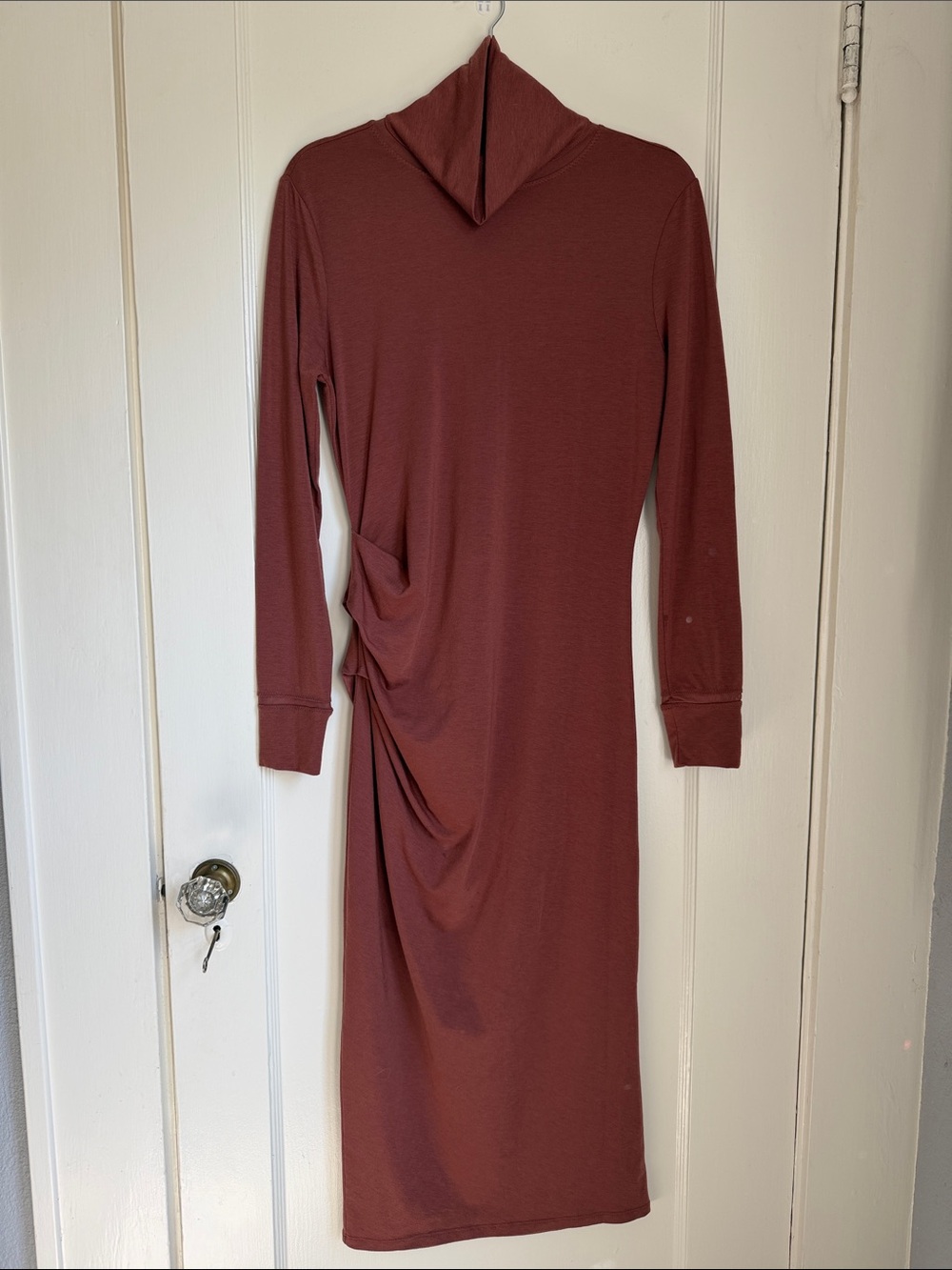 Athleta Long Sleeve Ruched Turtleneck Midi Dress in Mauve Small